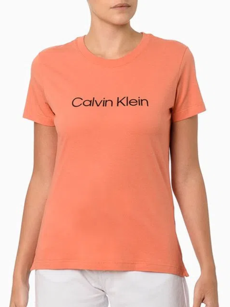 T-shirt Calvin Klein Feminina - Laranja - Calvin Klein - Marcas
