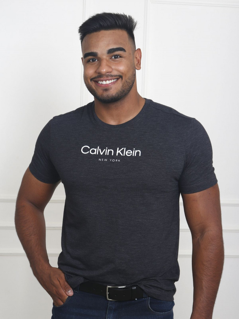 Camiseta Masculina Calvin Klein Original - Slim New York - Cinza Grafite
