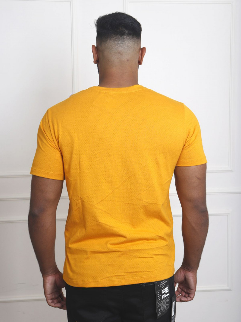 Camiseta Cavalera Masculina Comfort Furadinha - Amarelo