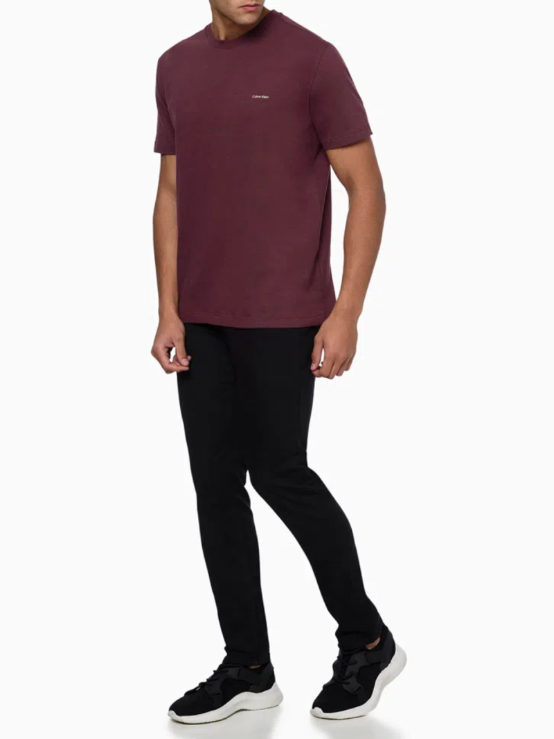 Camiseta Calvin Klein Masculina Básica - Bordo